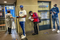 Giải mã bí ẩn về dịch Covid-19 suy yếu bất thường ở Nhật Bản và châu Phi