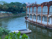 Toàn cảnh “nghĩa địa” du thuyền ở hồ Tây, Hà Nội