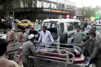 [Ảnh] Tổng thống Joe Biden đau đớn đón thi thể lính Mỹ từ Afghanistan