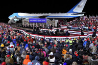 Những câu hỏi “nóng” liên quan đến việc Tổng thống Mỹ nhiễm Covid-19