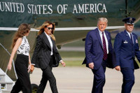 Những câu hỏi “nóng” liên quan đến việc Tổng thống Mỹ nhiễm Covid-19