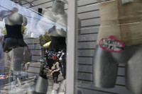 [Ảnh] Đại dịch, nghèo đói đẩy hàng nghìn phụ nữ Mexico thành “gái đứng đường”