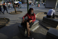 [Ảnh] Đại dịch, nghèo đói đẩy hàng nghìn phụ nữ Mexico thành “gái đứng đường”