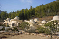 [Ảnh] Càng cấm, Trung Quốc càng có những tòa nhà xấu kỳ quặc