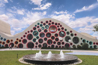 [Ảnh] Càng cấm, Trung Quốc càng có những tòa nhà xấu kỳ quặc