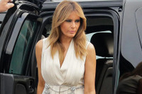 Cựu Đệ nhất phu nhân Melania Trump công khai tài chính, thu nhập 6 con số