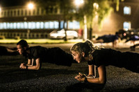 [Ảnh] Công chúa Bỉ say sưa tập quân sự, chuẩn bị hành trang kế vị ngai vàng