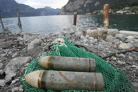 Tại sao Thụy Sĩ treo thưởng để thu hồi lượng lớn đạn đã đổ xuống các hồ nước?