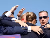Câu hỏi đặt ra về lỗ hổng an ninh trong vụ ám sát hụt ông Donald Trump