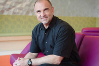 Những điều ít biết về “cha đẻ” Regeneron, thuốc thử nghiệm chữa Covid-19 cho Tổng thống Trump