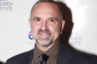 Những điều ít biết về “cha đẻ” Regeneron, thuốc thử nghiệm chữa Covid-19 cho Tổng thống Trump