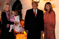 [ẢNH] Halloween cuối cùng trong nhiệm kỳ tổng thống đầu tiên của ông Donald Trump