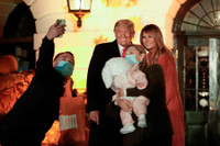 [ẢNH] Halloween cuối cùng trong nhiệm kỳ tổng thống đầu tiên của ông Donald Trump
