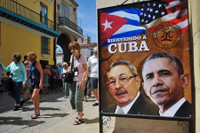 [Ảnh] Mỹ nở rộ phong trào ủng hộ “Hãy để Cuba sống!”