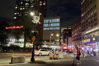 [Ảnh] Mỹ nở rộ phong trào ủng hộ “Hãy để Cuba sống!”