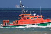 Người di cư liên tục liều mạng vượt biển Manche tới nước Anh