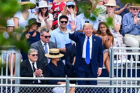 Thời trung học của 'cậu út' Barron Trump qua hé lộ của bạn bè