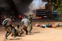 [Ảnh] Nga-EU căng thẳng quanh việc Mali đàm phán với lính đánh thuê tư nhân