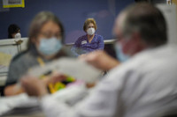 [Ảnh] Hai ngày sau bầu cử: Nước Mỹ chia rẽ và nín thở chờ kết quả