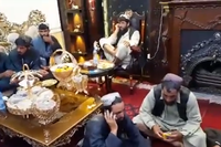 [Ảnh] Bên trong dinh thự của cựu lãnh đạo Afghanistan hiện là nhà của 150 tay súng Taliban