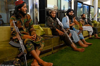 [Ảnh] Bên trong dinh thự của cựu lãnh đạo Afghanistan hiện là nhà của 150 tay súng Taliban