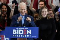 [Ảnh] Cháu gái Finnegan - “vũ khí bí mật” của ông Joe Biden