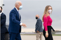 [Ảnh] Cháu gái Finnegan - “vũ khí bí mật” của ông Joe Biden