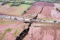 Vết nứt lớn ở Kenya có thể sẽ khiến châu Phi bị tách làm đôi như thế nào?