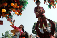 Không khí đón Tết Nguyên đán Giáp Thìn 2024 trên thế giới