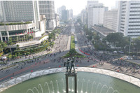 Indonesia: Không chịu đeo khẩu trang sẽ phải đi đào mộ cho các nạn nhân Covid-19 