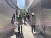 Đến với những người neo đơn, khó khăn để tiếp thêm sức mạnh vượt qua Covid-19