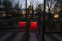 [Ảnh] Tòa nhà Quốc hội Mỹ “sốc lại” an ninh thế nào trước lễ nhậm chức?