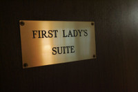 [ẢNH] Bên trong khu điều trị đặc biệt của Tổng thống Mỹ Donald Trump có gì?