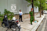 [ẢNH] Một ngày 'ướt sũng mồ hôi' khi làm nhiệm vụ của Cảnh sát Trật tự (113)