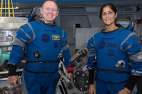 Cuộc sống thực của 2 phi hành gia Mỹ mắc kẹt trên Trạm vũ trụ quốc tế 