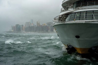 Hồng Kông: Gió giật tới 234km/h, hàng chục người bị thương trong bão Wipha