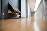 Kỳ quặc: Tự nguyện trả tiền để ‘được’ sống thử cảnh tù tội