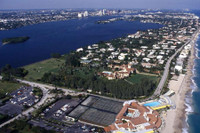 [Ảnh] Tại sao bãi đỗ trực thăng ở khu Mar-a-Lago của ông Donald Trump lại bị phá dỡ? 