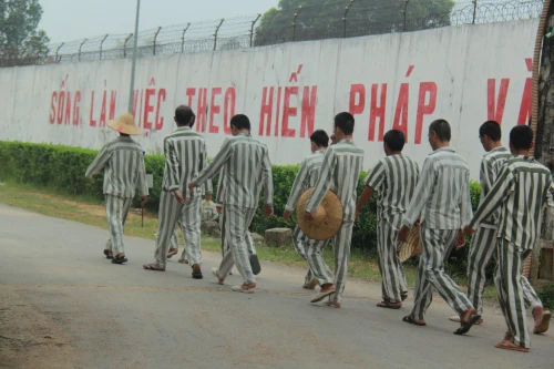 Từ 1-7: Thu thập sinh trắc học của phạm nhân, cho phép gặp phạm nhân trực tuyến