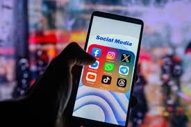 Đề xuất mới nhất của Bộ Công an về các trường hợp khóa tạm thời tài khoản cá nhân, trang nhóm cộng đồng