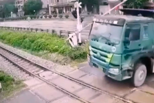 Từ ngày 15-5: Bãi bỏ Nghị định 100 về xử phạt vi phạm giao thông 