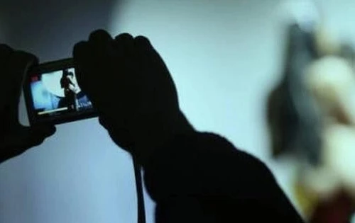 Bộ Công an đề xuất phạt tới 20 triệu đồng khi chia sẻ hình ảnh, tin nhắn đồi trụy, khiêu dâm