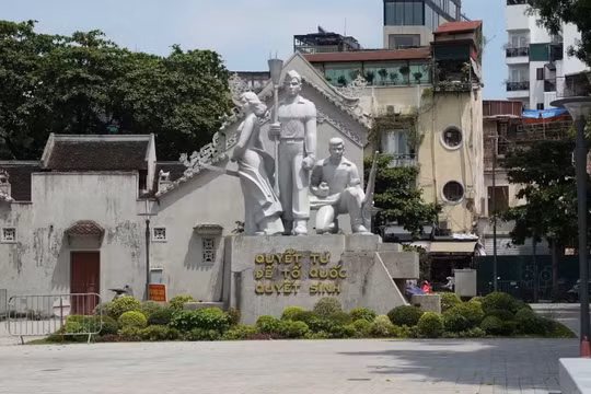 Hà Nội thông tin mới nhất về việc di chuyển tượng đài Quyết tử cho Tổ quốc quyết sinh