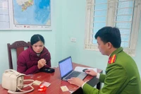 Màn kịch 'tráo vàng' của người phụ nữ bị lộ tẩy