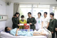 Lan tỏa nghĩa tình Công an Thủ đô - Điểm tựa nhân văn vì an sinh xã hội