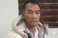 Bắt ngay đối tượng trộm cắp của du khách ở chùa Khai Nguyên (Hà Nội) 