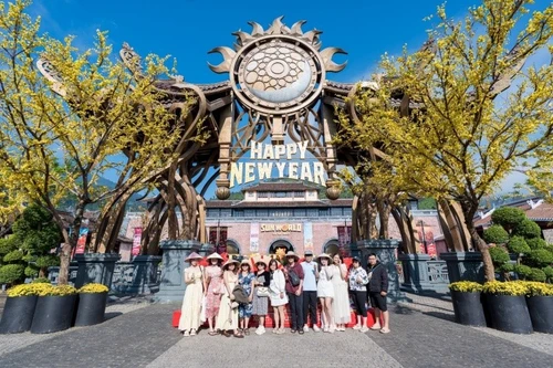 Khách miền Trung – Tây Nguyên đến Ba Na Hills tăng hơn 60%