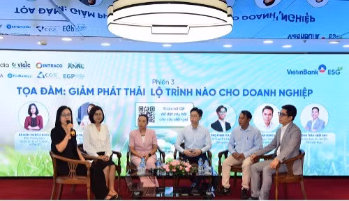 Giảm phát thải: Khi doanh nghiệp 'chuyển vai' từ tìm hiểu sang triển khai