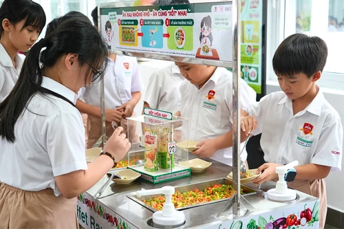 Học sinh mê ăn rau nhờ sáng kiến mới từ Ajinomoto trong giờ ăn trưa