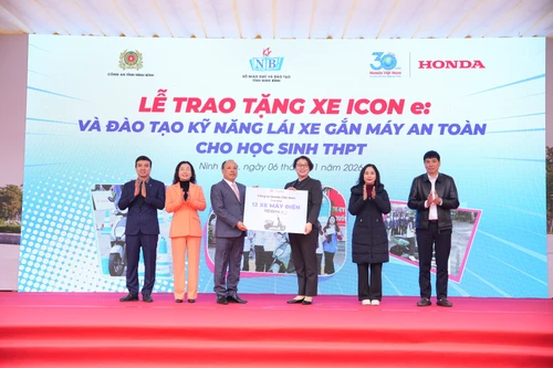 Honda Việt Nam tặng xe máy điện và hỗ trợ đào tạo lái xe an toàn cho học sinh THPT toàn quốc